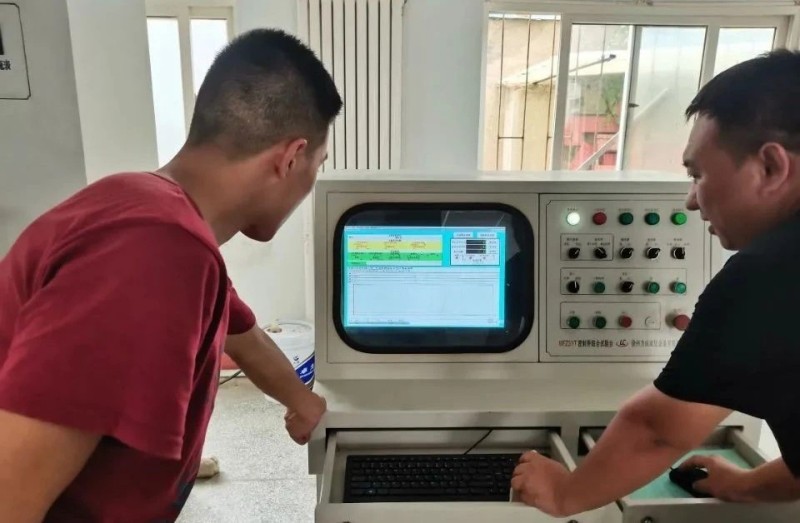 O selo de Qingdao Ruichen completou o teste de vedação de óleo CSH-X-05 PTFE